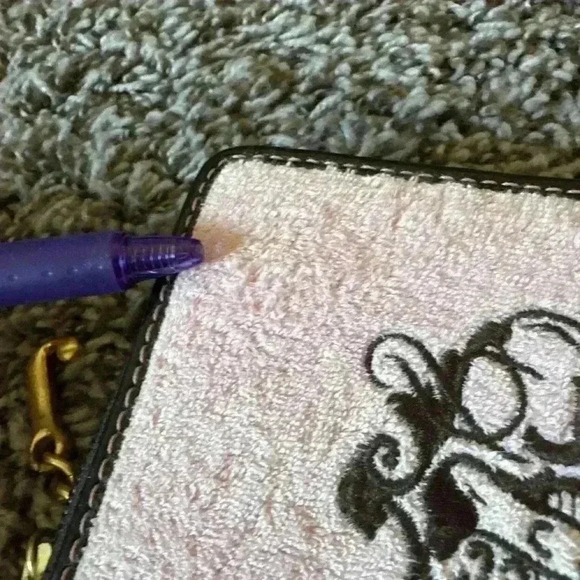 Juicy Couture Pink Terry Cloth Leather Zippered Wallet - Picture 7 of 8